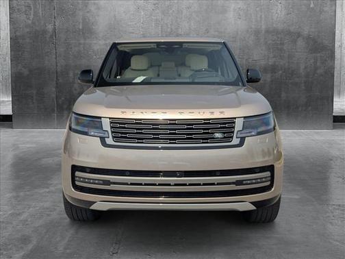 2025 Land Rover Range Rover P400 SE 7 Seat