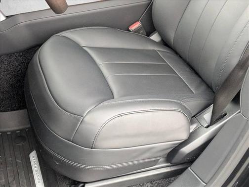 2026 Land Rover Range Rover P530 SE