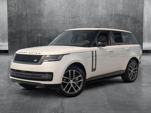 2025 Land Rover Range Rover P550e SE