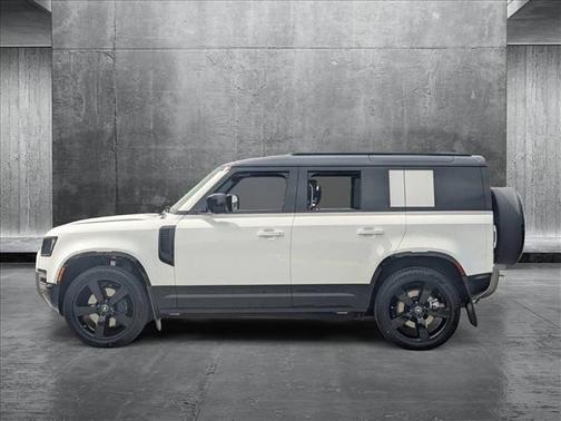 2025 Land Rover Defender 110 P400 X-Dynamic SE