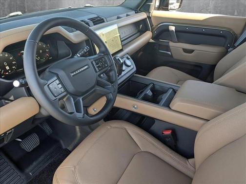 2025 Land Rover Defender 110 P300