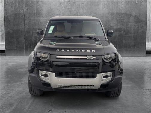 2025 Land Rover Defender 110 P400 S