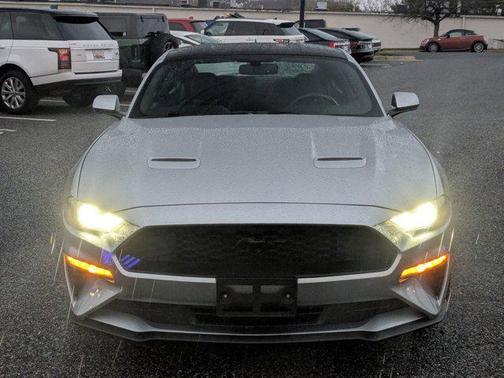 2020 Ford Mustang EcoBoost