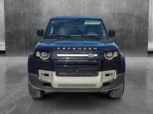 2025 Land Rover Defender 110 P400 S