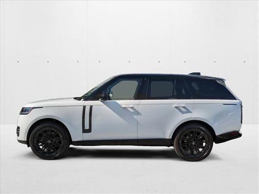 2025 Land Rover Range Rover P400 SE
