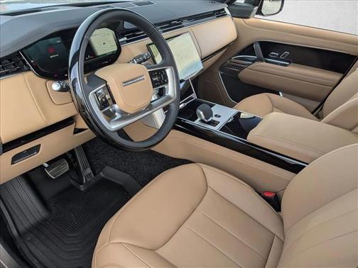 2026 Land Rover Range Rover P400 SE 7 Seat