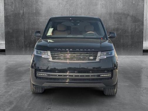2025 Land Rover Range Rover P530 SE 7 Seat