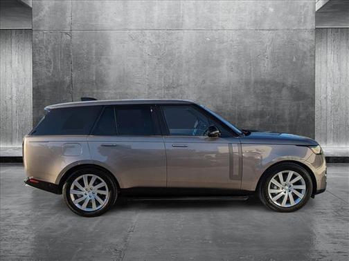 2023 Land Rover Range Rover P400 SE