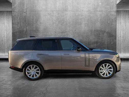 2023 Land Rover Range Rover P400 SE