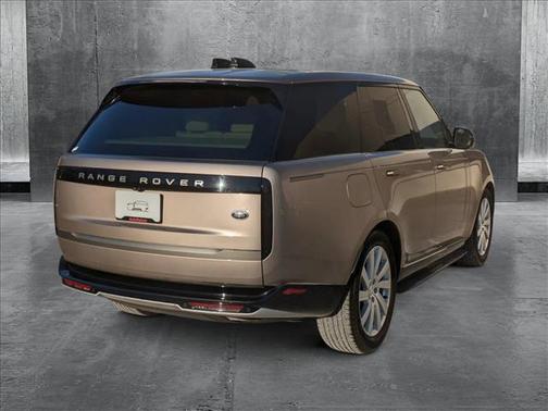 2023 Land Rover Range Rover P400 SE