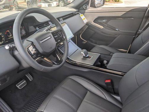 2025 Land Rover Range Rover Evoque Dynamic SE