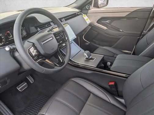 2025 Land Rover Range Rover Evoque Dynamic SE