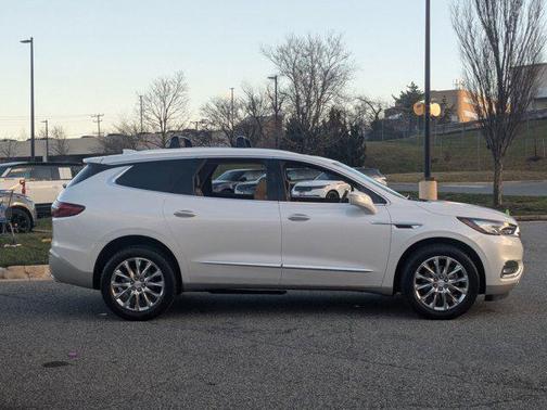 2018 Buick Enclave Essence