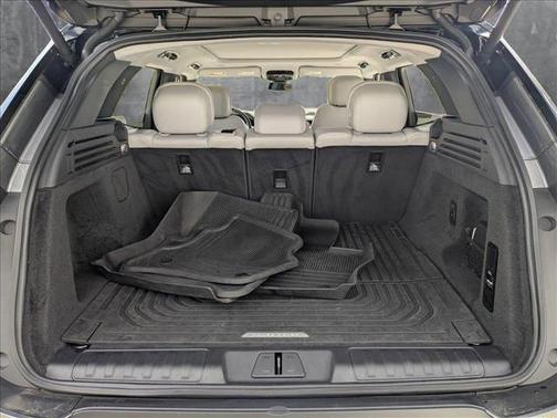 2023 Land Rover Range Rover Sport SE