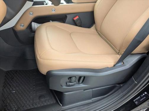 2026 Land Rover Defender P400 X-Dynamic SE