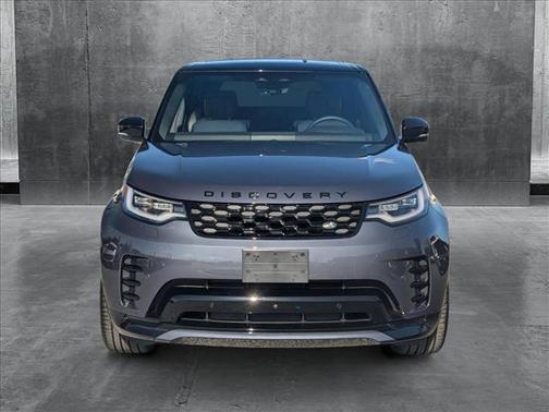 2024 Land Rover Discovery P300 Dynamic SE