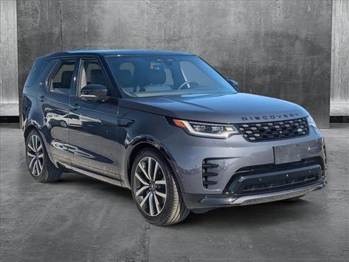 2024 Land Rover Discovery P300 Dynamic SE