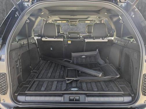 2024 Land Rover Discovery P300 Dynamic SE