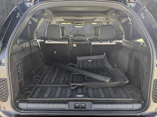 2024 Land Rover Discovery P300 Dynamic SE