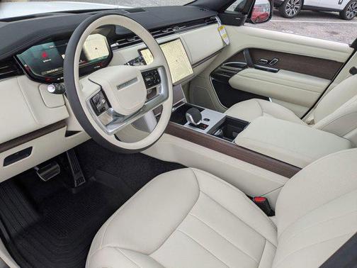 2026 Land Rover Range Rover P400 SE