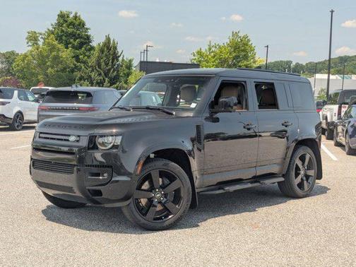 2025 Land Rover Defender 110 P400 X-Dynamic SE