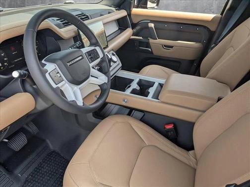 2025 Land Rover Defender 110 P400 X-Dynamic SE