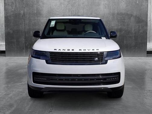 2025 Land Rover Range Rover P400 SE 7 Seat