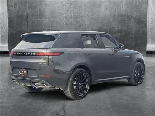 2025 Land Rover Range Rover Sport SE