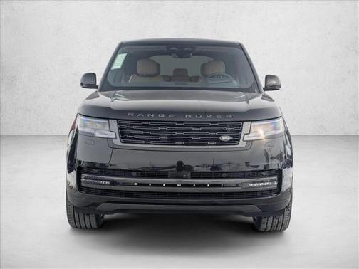 2026 Land Rover Range Rover P550e SE