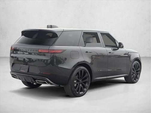 2026 Land Rover Range Rover Sport SE