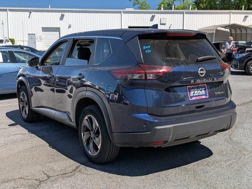 Deep Ocean Blue Pearl 2025 Nissan Rogue SV