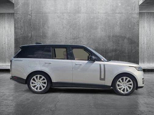 2023 Land Rover Range Rover P400 SE