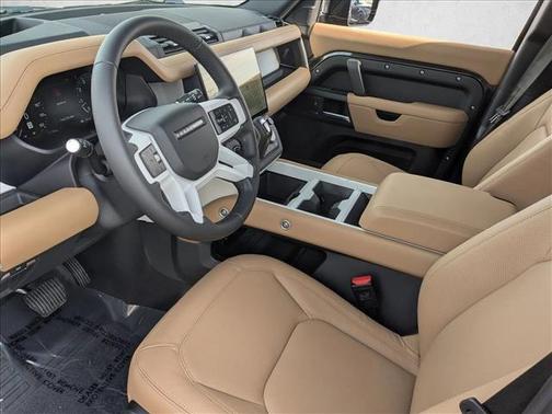 2026 Land Rover Defender P400 X-Dynamic SE