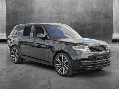 2023 Land Rover Range Rover P530 SE