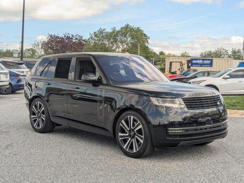 2023 Land Rover Range Rover P530 SE