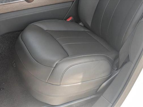 2025 Land Rover Range Rover P530 SE 7 Seat