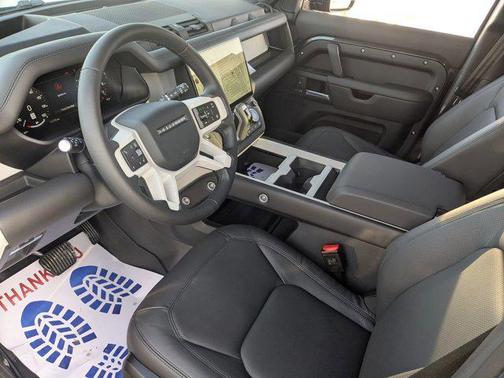 2026 Land Rover Defender P400 X-Dynamic SE