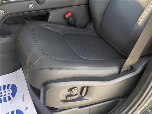 2026 Land Rover Defender P400 X-Dynamic SE