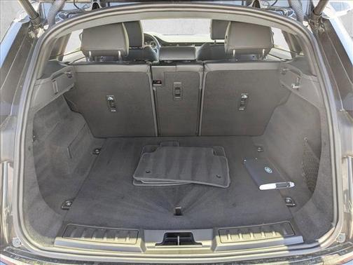 Carpathian Grey Premium Metallic 2026 Land Rover Range Rover Evoque S