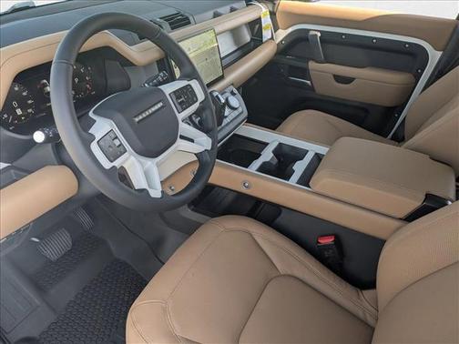 2025 Land Rover Defender 110 P300