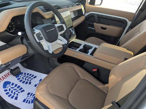 2026 Land Rover Defender P400 X-Dynamic SE