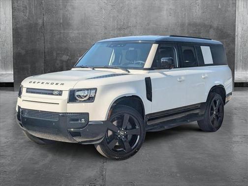 2025 Land Rover Defender 130 P400 X-Dynamic SE