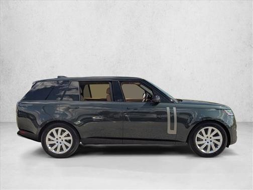 Belgravia Green Metallic 2024 Land Rover Range Rover P400 SE