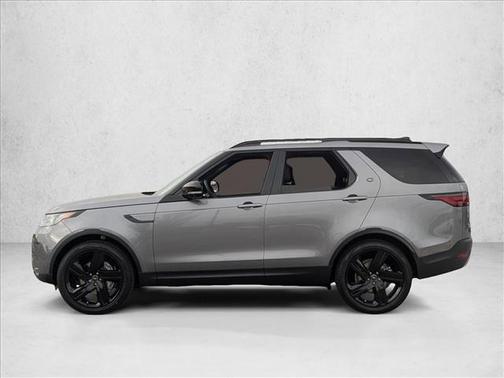 2025 Land Rover Discovery P300 S