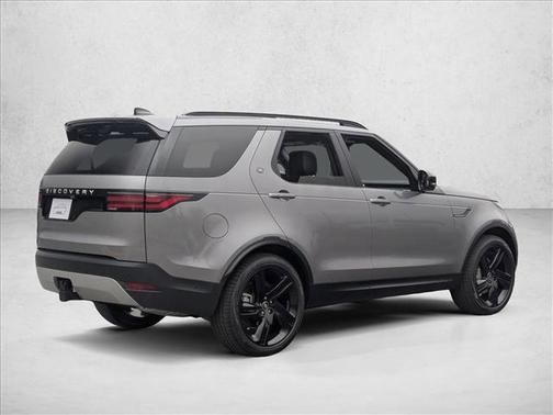 2025 Land Rover Discovery P300 S