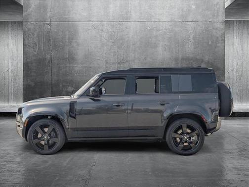 2025 Land Rover Defender 110 P400 X-Dynamic SE