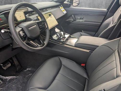 2025 Land Rover Range Rover Sport SE