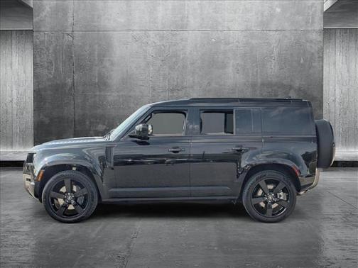 2025 Land Rover Defender 110 P400 X-Dynamic SE