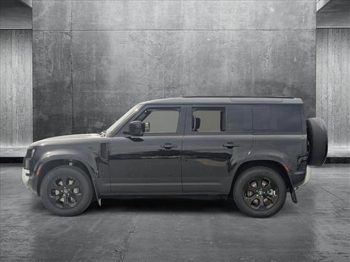 2025 Land Rover Defender 110 P300