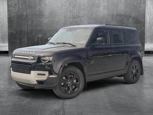 2025 Land Rover Defender 110 P300